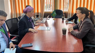 كواليس لقاء وزيرة البيئة بنظيرتها الإماراتية لبناء شراكة ثنائية في الاستثمارات الخضراء