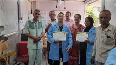 العمل تختتم الدورة التدريبية على مهنة التفصيل والخياطة بالوحدة المتنقلة بأسيوط