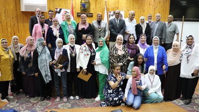 تعليم القاهرة تكرم أوائل طلاب الشهادات ذوى الهمم 