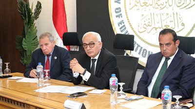 «وزير التعليم»: 6 ضوابط لتنظيم العملية التعليمية وتحقيق عام دراسي أمن 