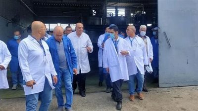 رئيس جهاز «النوبارية الجديدة» يتفقد مصنعًا للمستلزمات والكيماويات الزراعية