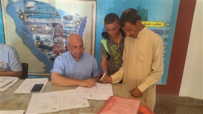 عقود عمل جديدة لذوى الهمم بإحدى المنشآت السياحية في جنوب سيناء