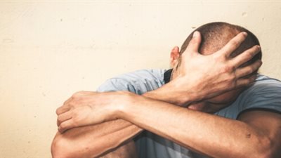 في أي سن تظهر الاضطرابات النفسية؟.. الصحة تجيب