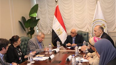 «وزيرالتعليم» يجتمع بوفد الوكالة الأمريكية لبحث آليات تنفيذ مدرسة العباقرة ودعم 