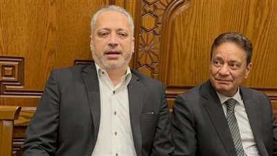 بوسي شلبي ومجدي الجلاد في عزاء والدة تامر أمين (صور)