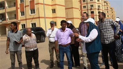 نائب محافظ أسوان تتابع معدلات الإنجاز بمشروع حى اللوتس 