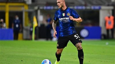 لقطع الطريق على جوارديولا.. إنتر ميلان يسعى لتمديد تعاقد دى ماركو