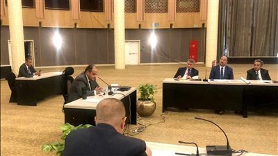 وزير التجارة يبحث مع المستثمرين تحديات قطاع الصناعة