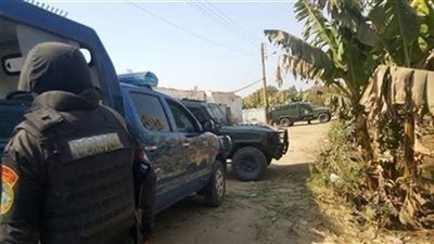 الأمن يطوق قرية كشتمنة پأسوان بعد إصابة شخص.. اعرف السبب 