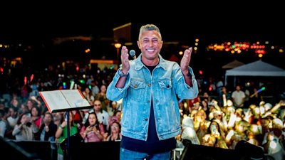 حفل أسطوري حاشد لـ عمر العبداللات في أمريكا (صور)