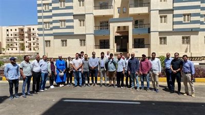 وزير الإسكان يتابع أعمال مبادرة سكن كل المصريين في مدينة السادات