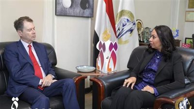 رئيس القومي للمرأة تبحث مع السفير الأسباني سبل التعاون خلال الفترة المقبلة