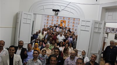الحزب المصري الديمقراطي يناقش مشاركة الأحزاب السياسية والانتخابات الرئاسية 
