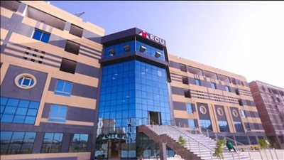 الجامعة المصرية الصينية تحتفل بتخريج دفعتين بكليتي الهندسة والاقتصاد والتجارة الدولية