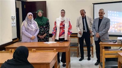 تدريب بعض العاملين بمديرية الزراعة بأسوان للتعريف بقانون الخدمة المدنية وتطوير المؤسسة 