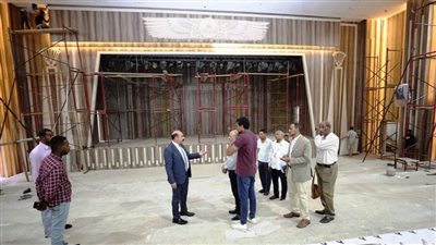 محافظ أسوان يتفقد أعمال التجديد ورفع الكفاءة لقاعة مؤتمرات عروس النيل الدولية