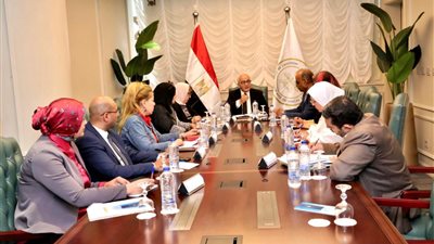 وزير التعليم: لائحة الانضباط المدرسى تحدد صلاحيات المعلم وحقوق الطالب وولى الأمر 