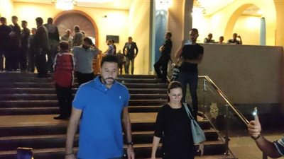 أحمد السعدني وإلهام شاهين ومادلين طبر في عزاء أشرف مصيلحي (صور)