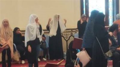 إلهام شاهين وماجدة زكي ومنال سلامة في جنازة أشرف مصيلحي (صور)