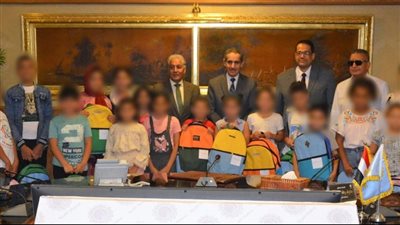 خلال اللقاء الأسبوعي.. محافظ الغربية يلبي مطالب 40 أسرة أعرف التفاصيل 