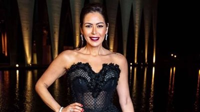 لقاء الخميسي: نزلت القبر مع أحمد زكي.. وهذه حقيقة محاولتي الانتحار 