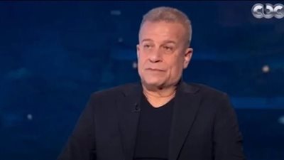 شريف منير يعلن انفصاله عن لورا عماد