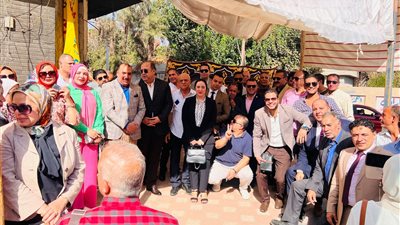 « أمين حماة الوطن» ببني سويف يعرض مطالب الأهالي من السيسي 