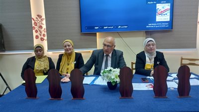  المدرسة المنتجة بالقاهرة تناقش خطة الأقسام للعام الدراسي الجديد 