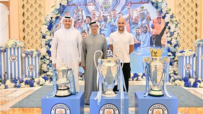 مدافع السيتي يتحدث عن جوارديولا والثلاثية التاريخية وجيريمى دوكو