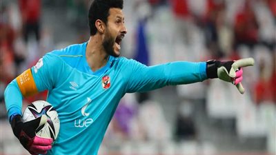 قرار جديد من إدارة الأهلي تجاه محمد الشناوي