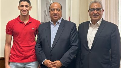  هشام يسري يدعم صفوف طائرة الاتحاد السكندري