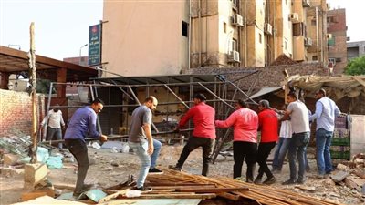 رفع 260 طن قمامة وإزالة مخالفات دون ترخيص في أسوان