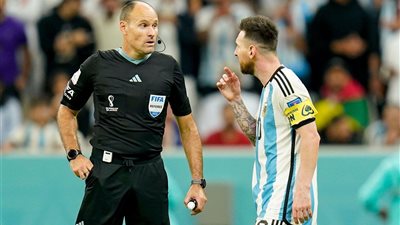 لاهوز: ميسي تواصل معي وأعتذر عن تصريحاته فى 2022