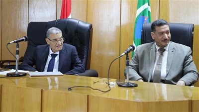 محافظ المنيا يبحث آليات تحديث المخطط الاستراتيجى للتنمية العمرانية بمدينة المنيا