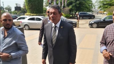 حازم عمر أثناء تفقد لجان القليوبية: الإقبال كبير ومصر تعيد رسم الخريطة السياسية 