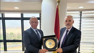 رئيس سلطة الطيران المدني يستقبل نظيره الليبي لبحث التعاون المشترك بين الجانبين