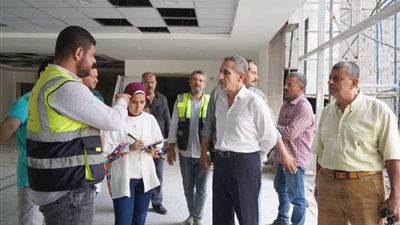 محافظ الغربية يتفقد مشروعات القطاع الطبي بطنطا.. اعرف التفاصيل 