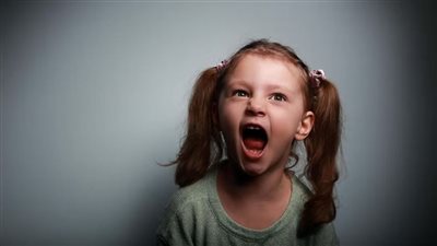 هل يعاني طفلك من اضطراب فرط الحركة ونقص الانتباه؟ إليك العلامات