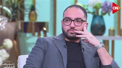 أول ظهور لـ نجل محمد ثروت بعد إصابته النادرة.. فيديو