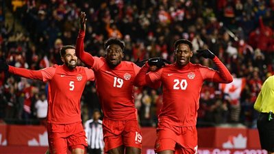 السيتي والريال في صراع لضم لاعب كندي