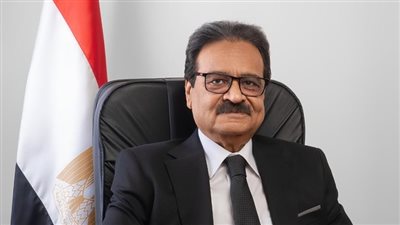 عاجل.. وصول فريد زهران للهيئة الوطنية للانتخابات لتقديم أوراق ترشحه لانتخابات الرئاسة (صور)