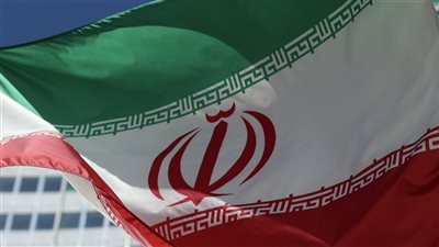 إيران تنفي تورطها في احتجاز الحوثيين سفينة في البحر الأحمر