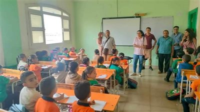 خبير تربوي يكشف مميزات وعيوب التقييمات الأسبوعية لطلاب المدارس