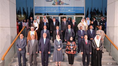 مدير الصحة العالمية يشيد بقدرة مصر في القضاء على فيروس سي