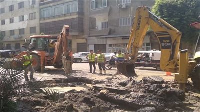 كسر بماسورة مياه في حدائق القبة وجار إصلاحها