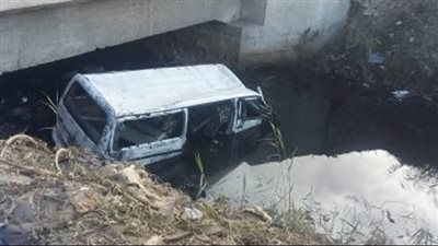 مصرع وإصابة 8 أشخاص إثر سقوط سيارة داخل مصرف بالقليوبية