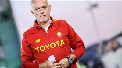 مورينيو يرد على تقارير رحيله عن تدريب روما الإيطالي