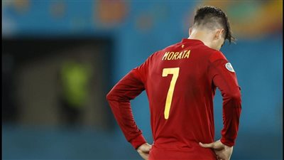 ألفارو موراتا ردًا على منتقديه: أطفالي يفهمون كرة القدم أفضل منهم 