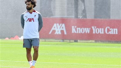 وارنوك: ليفربول لن يستطيع رفض العرض المٌقبل لرحيل محمد صلاح