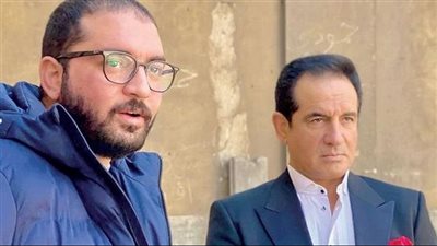 نجل محمد ثروت يتحدث عن فترة مرضه: كنت بزحف عشان أروح الحمام.. وفقدت الرؤية